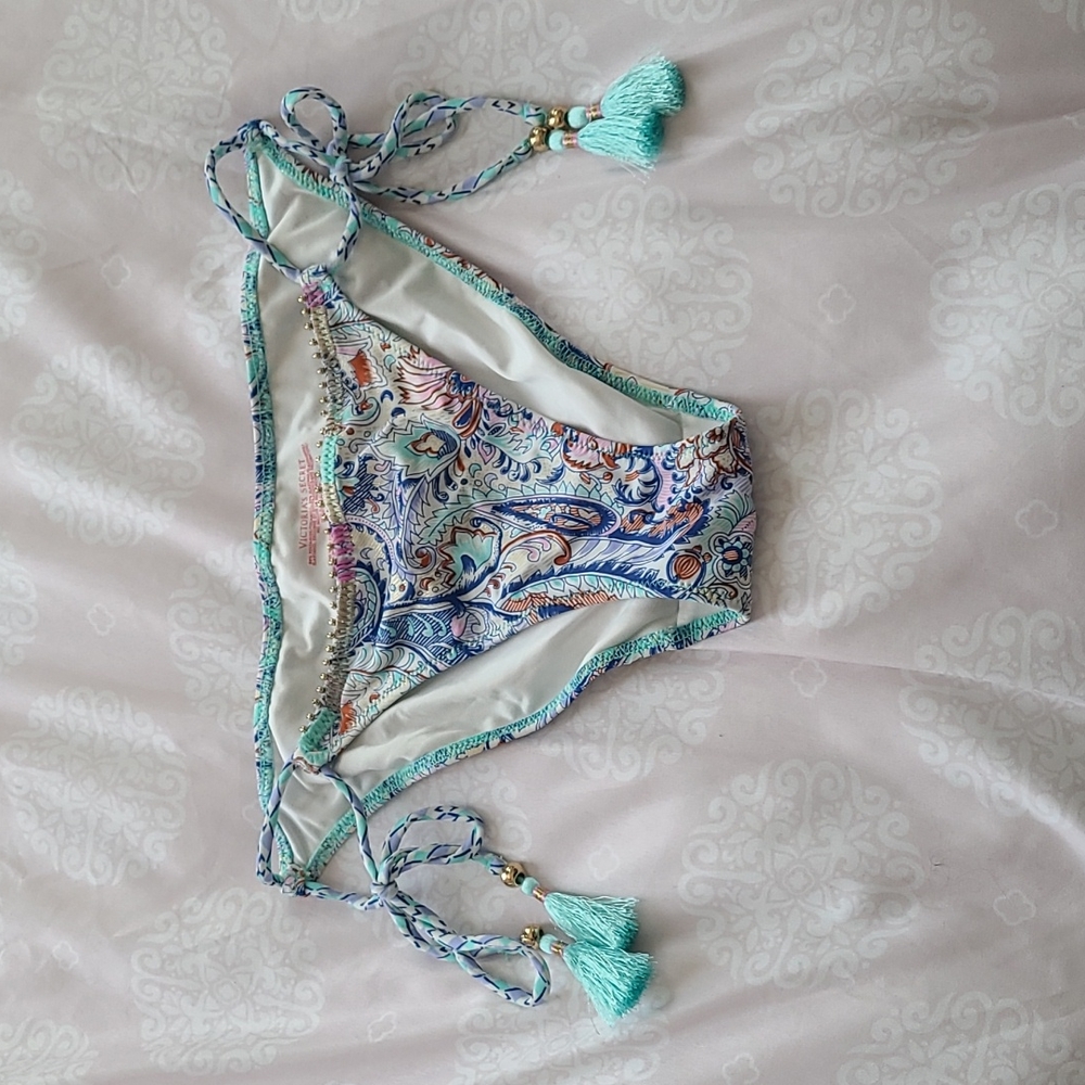 VS bikini bottoms
